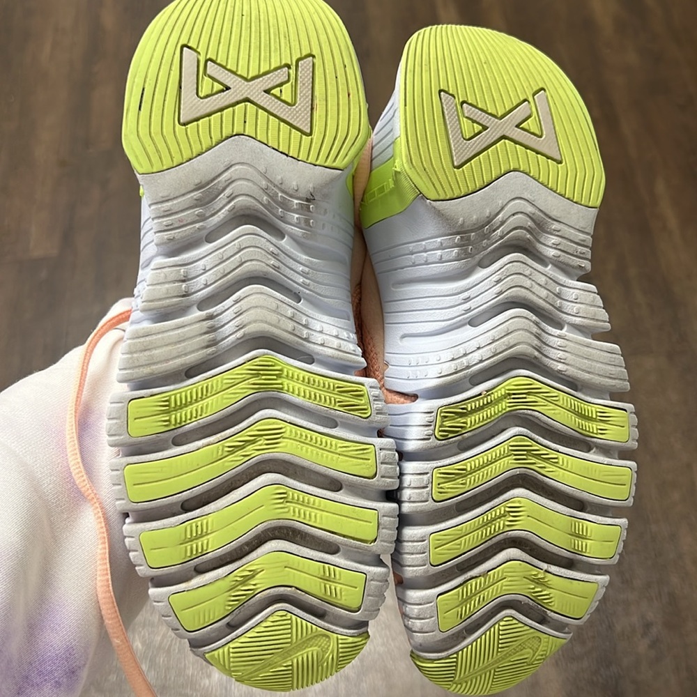 Nike Metcons Rare Color-Scheme - image 3